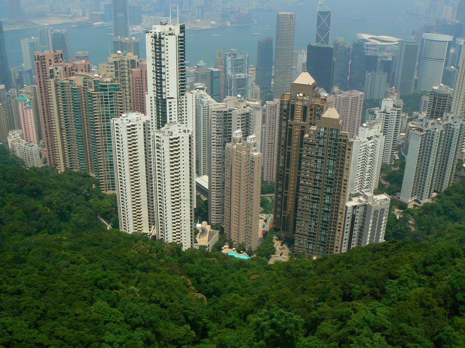 [14.+HK.JPG]