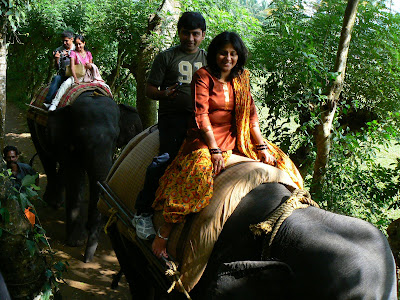 Calare pe elefant in Periyar National Park