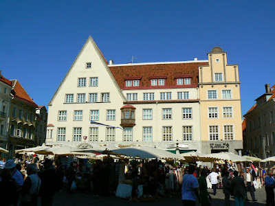 Obiective turistice Estonia: orasul vechi Talinn piata centrala