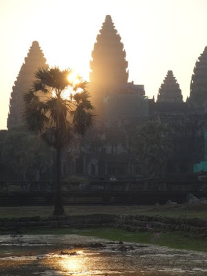 Rasarit la Angkor Wat Cambogia