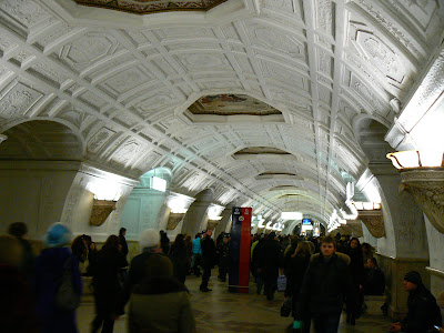 Imagini Rusia: statia metro Belaruskaya Moscova