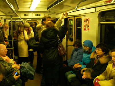 Imagini Rusia: vagon metro Moscova