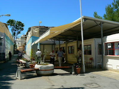 Imagini Nicosia: punctul de frontiera turc de pe Linia Verde