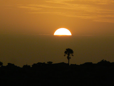 Imagini Mali: apus de soare in Bedigmato, Pays Dogon