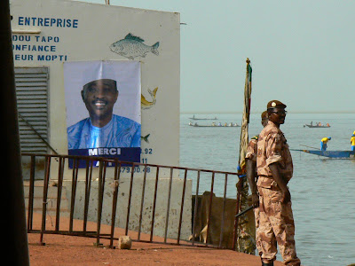 Eveniment Mali: concurs pirogi Mopti poza ATT