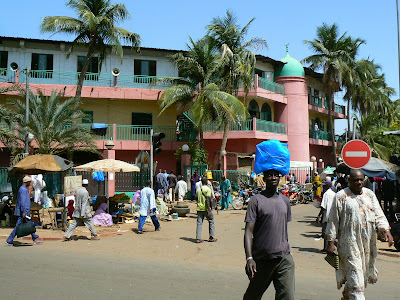Imagini Mali: principalul bulevard din Bamako