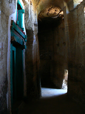 Obiective turistice Etiopia: Abba Yohanni Tigray, biserica din pestera