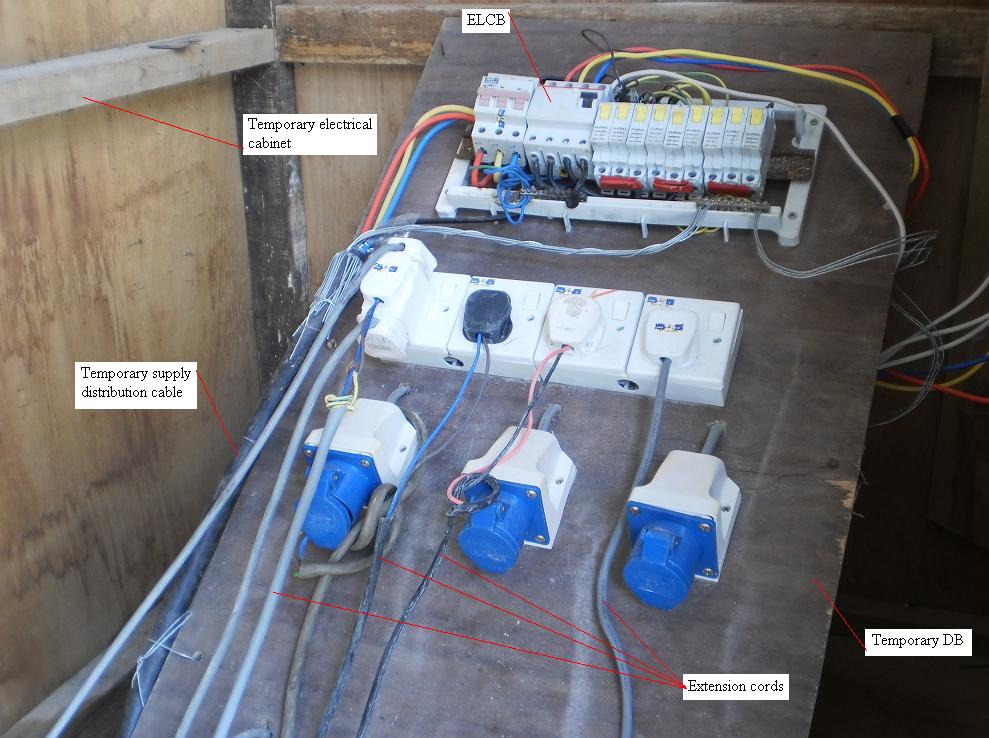 Electrical Installation Wiring Pictures: Temporary electrical cabling