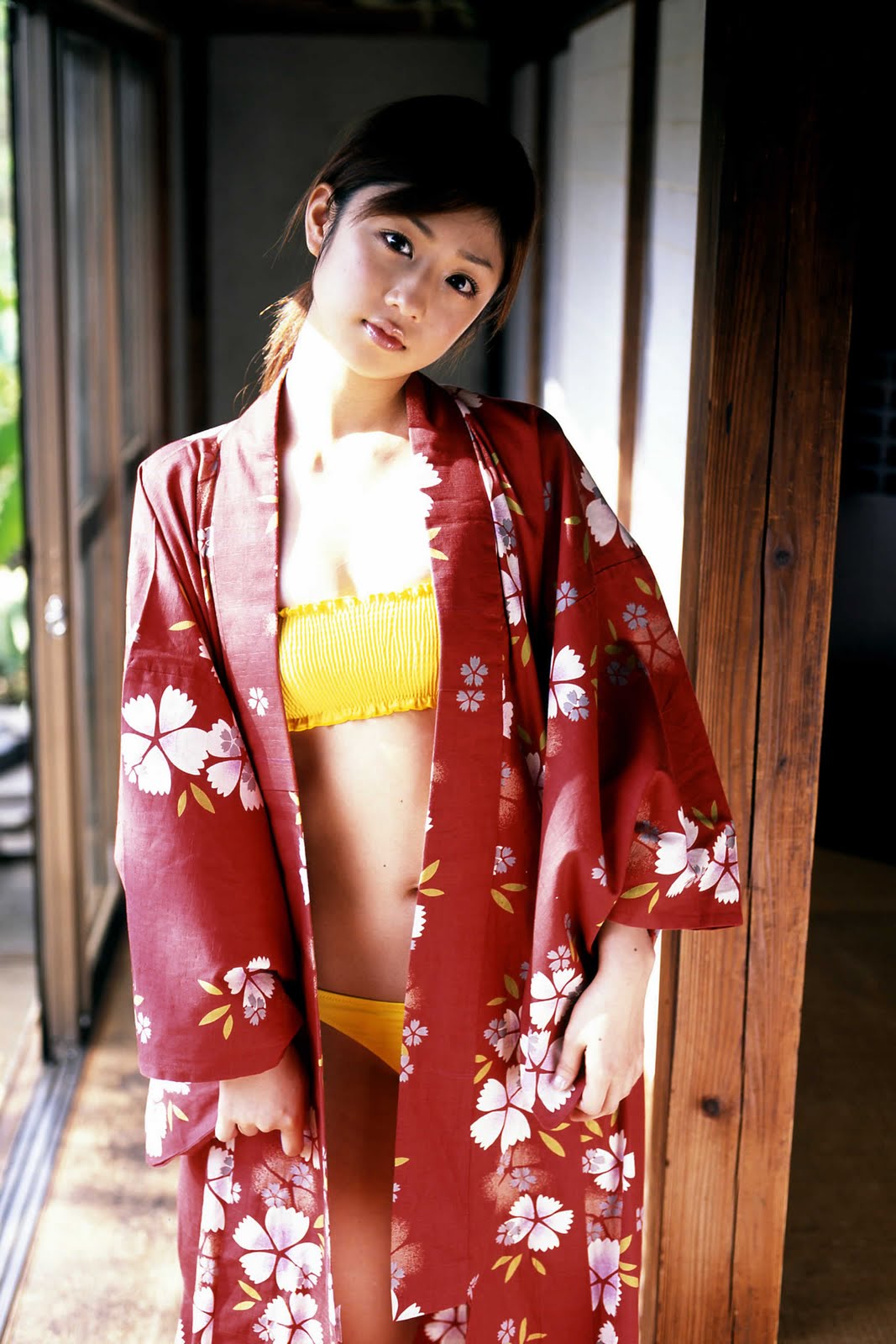 yuko ogura sexy yellow bikini photos 03