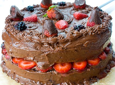 [choco-strawberry-cake-400-11.jpg]