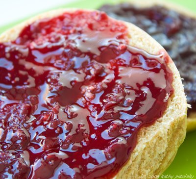 [crofters-superfruit-spread-400-6.jpg]