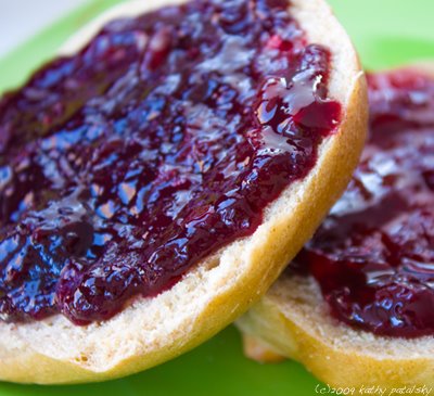 [crofters-superfruit-spread-400-4.jpg]