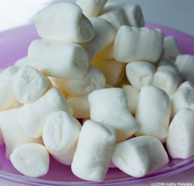 [dandies-vegan-marshmallows-7.jpg]