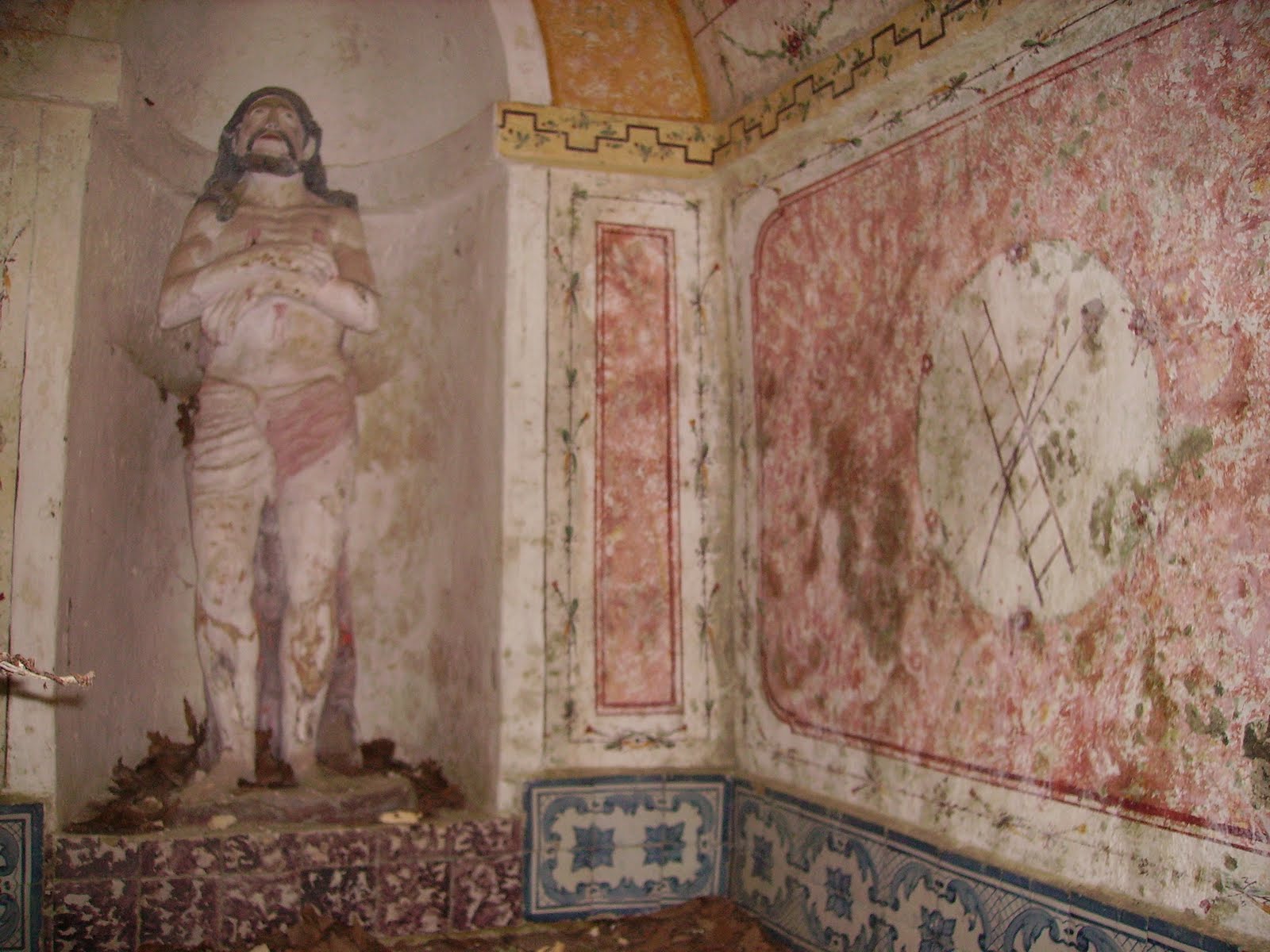 [Capuchos-ErmidaEcceHomo.JPG]