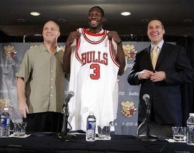 [2006_07_sports_ben_wallace_press_conference.jpg]
