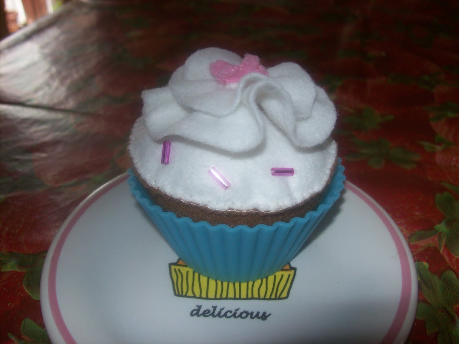 les loisirs de patouch: Cupcake et Charlotte aux fraises ...