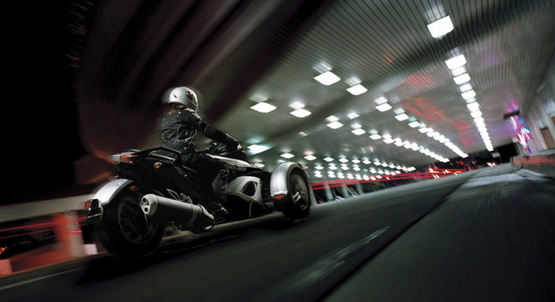 [CanAm+outdoor3.jpg]