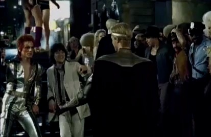 [watchmen+micandbowie.jpg]