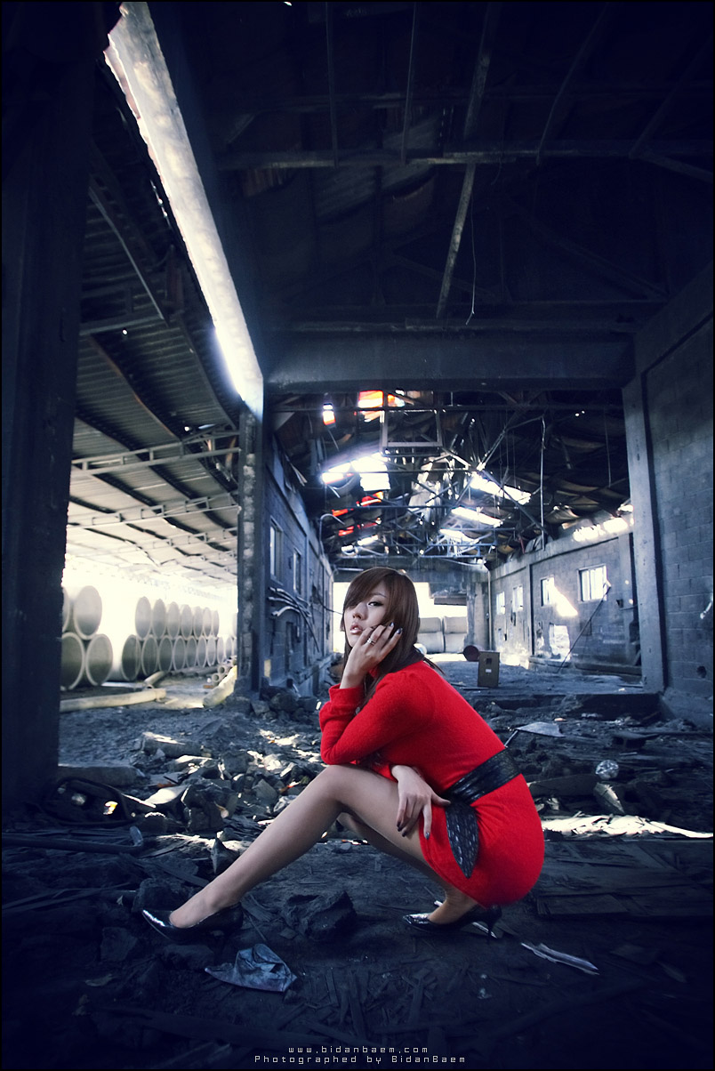 [hwang-mi-hee-red-dress-08.jpg]