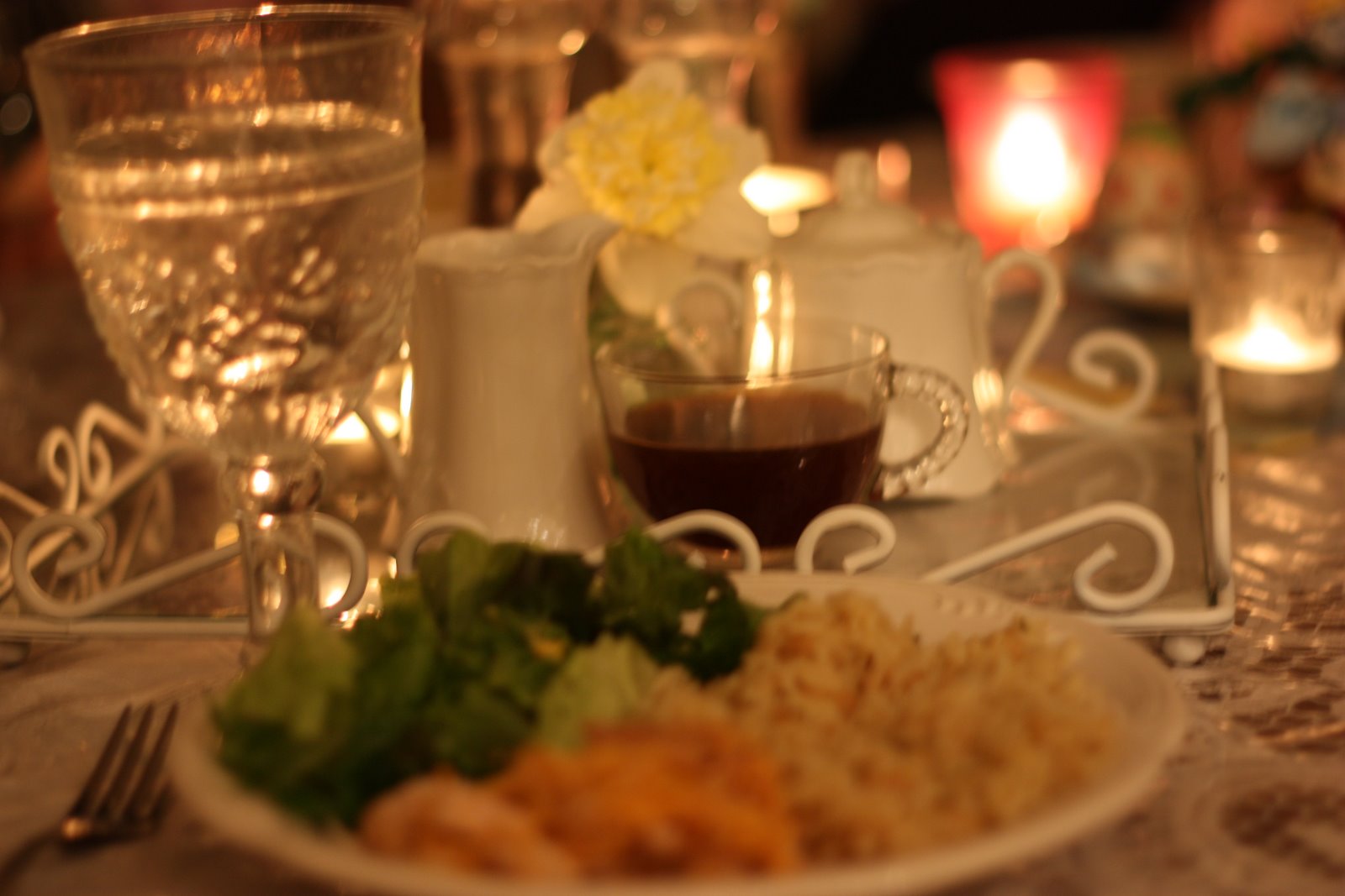 [family+dinner2.JPG]