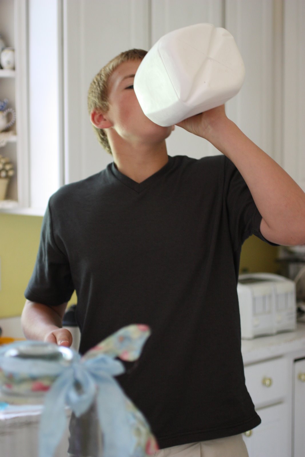 [how+to+deal+with+teen+age+boys.JPG]