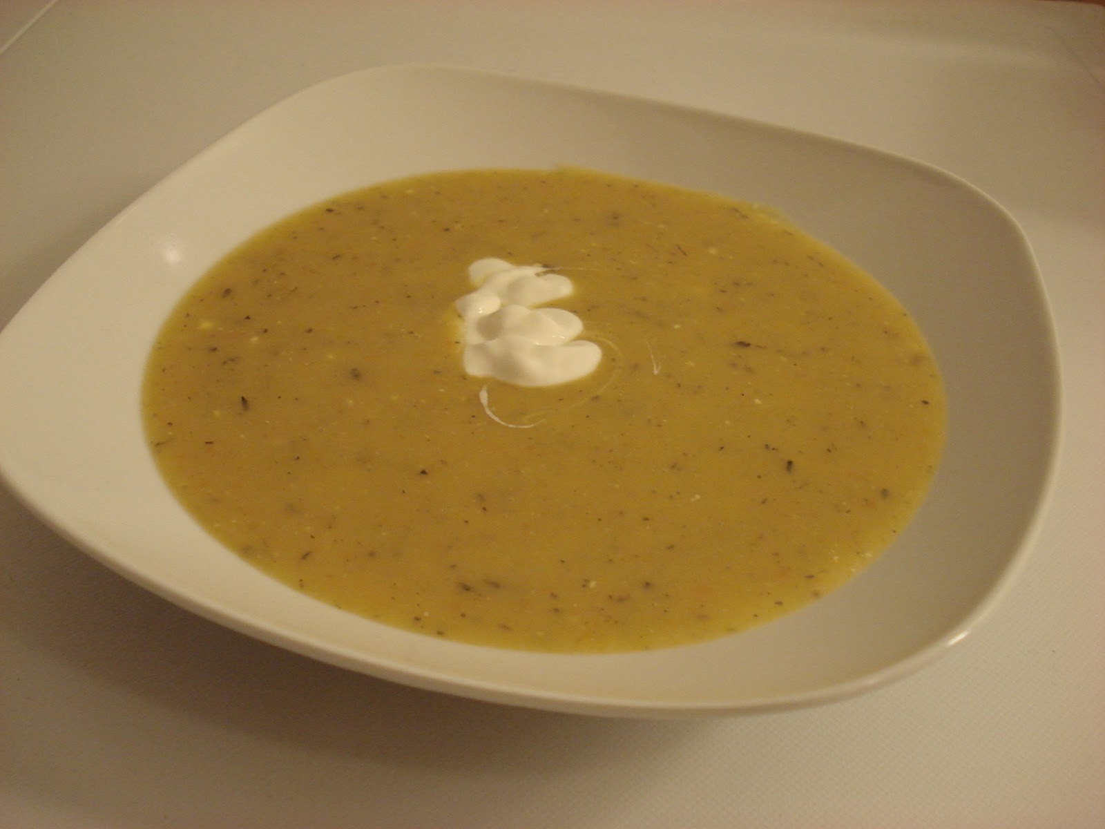 Küchengeheimnisse: Cremige Kartoffelsuppe mit Thymian