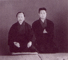 Simoda Takeshi junto a Gichin Funakshi.
