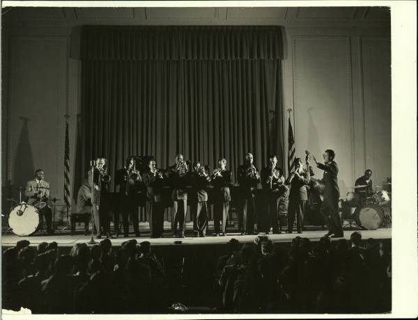 [3c1e9f0a3ad59fb8_landing.jpg]