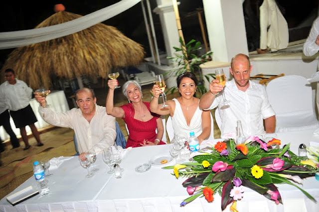 boda en playa, beach wedding, Oaxaca, México, Bodas Huatulco, Wedding Planner boda en playa, beach wedding, Oaxaca, México, Bodas Huatulco, Wedding Planner