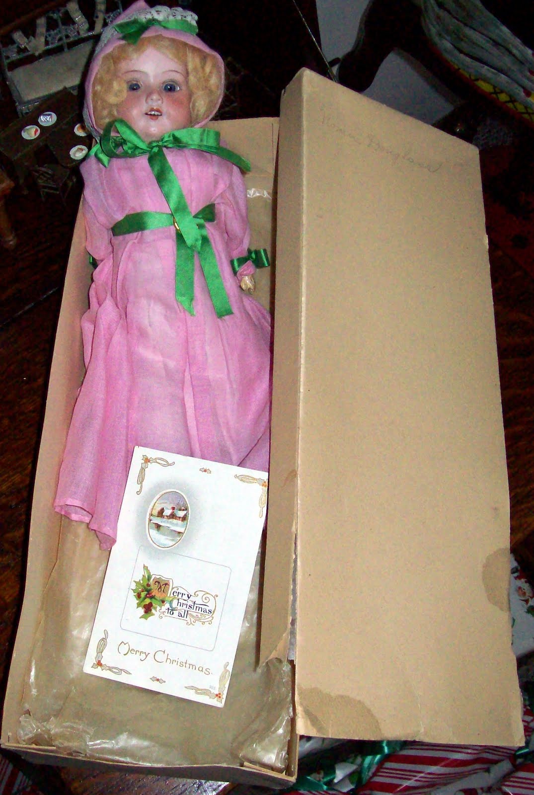 [doll+in+box.JPG]