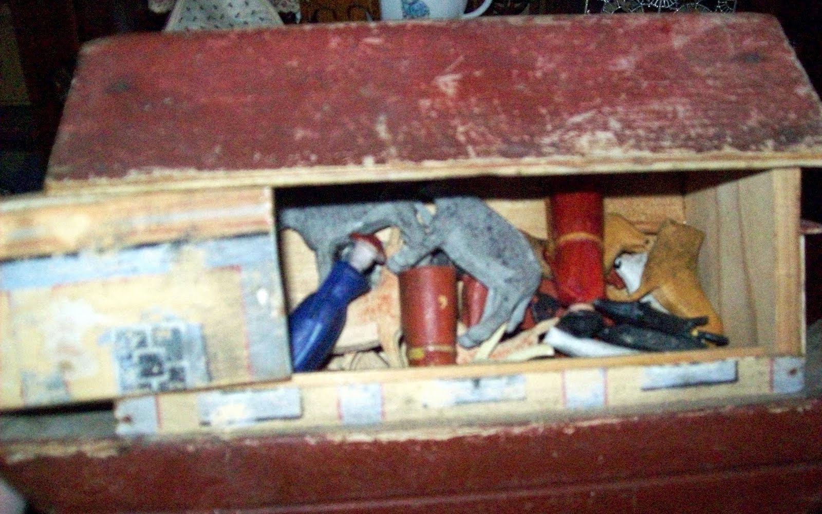 [Noahs+Ark+closeup.JPG]