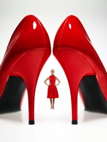 shoes to make feet look smaller