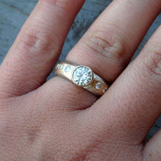 recycled gold moissanite
