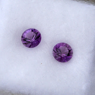 round amethyst gemstones