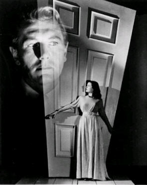 [secretbeyonddoor.jpg]