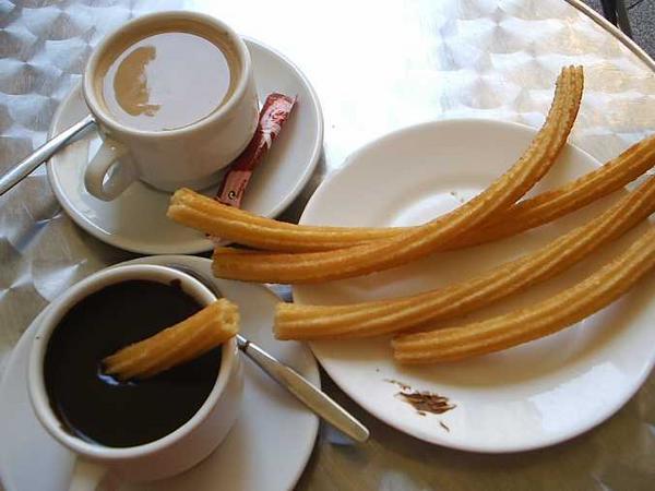 [461189-Chocolate-y-churros-0.jpg]