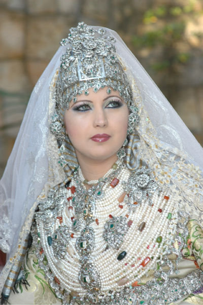 Photo from caftan me of a Moroccan wedding caftan The Indian women wear