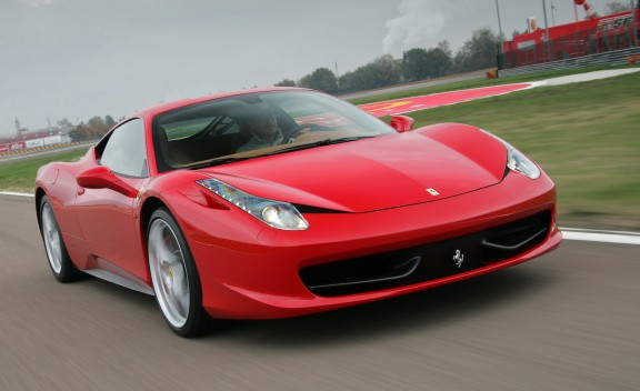 2011 Ferrari The 458 Italia : 9000-rpm redline