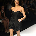 Hot Sushmita Sen Sexy Wills Fashion Week Pictures