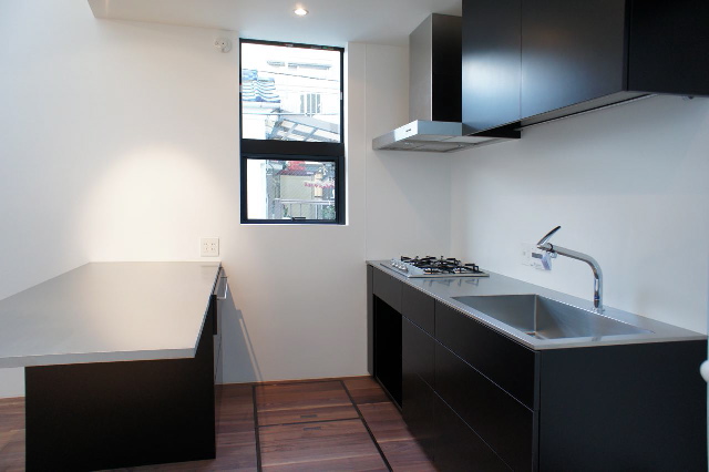 黒崎敏さん/APOLLOによる住宅「FOLD」