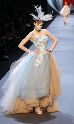La Vita E Bella: Dior Haute Couture Spring 2011 - J'adore Dior