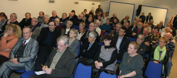 [IMG_2930+salle.JPG]