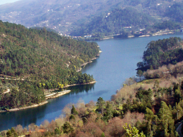 Barragem da Caniçada - Rio Cávado