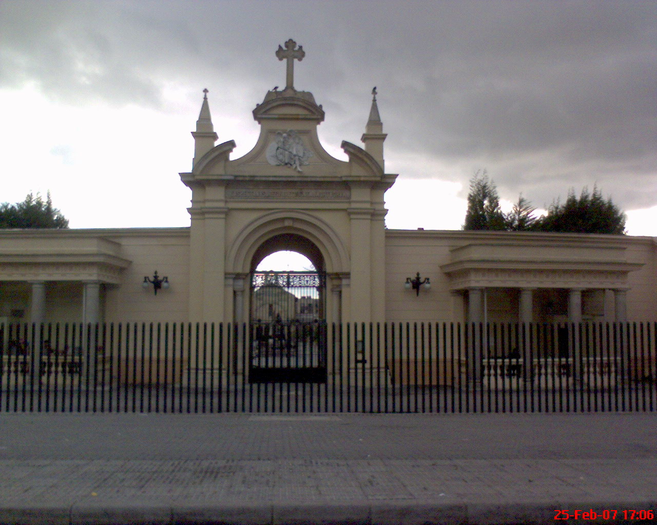 EnredArte ANÁLISIS DEL CEMENTERIO CENTRAL EnredArte ANÁLISIS DEL CEMENTERIO CENTRAL