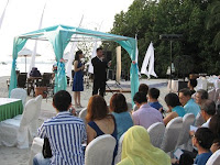 the emcees conducting the wedding ceremony of Sin Kiat and Chuen Sam