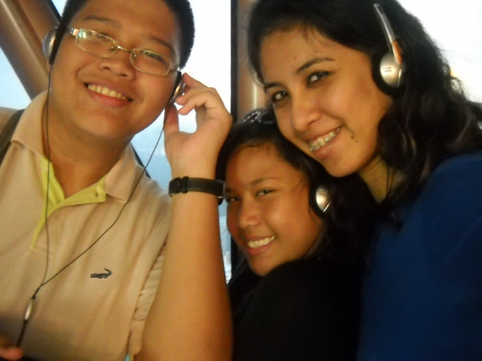 my lovely uncle and auntie (they're cousin) i'm thier niece yey !!