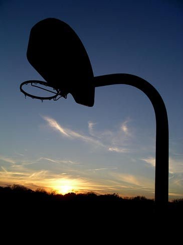 [basketball+goal+@night.bmp]