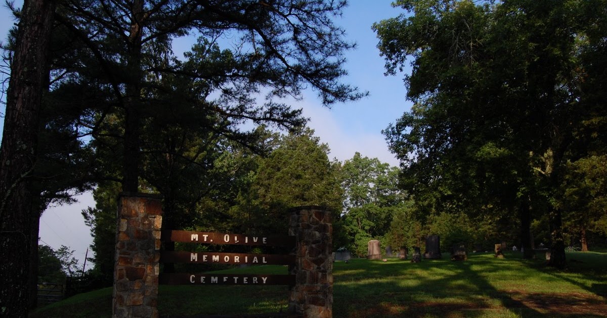 Exploring Izard County Mount Olive Memorial Cemetery (Hilltop)