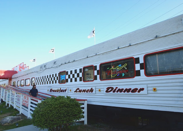 Rock & Roll Diner