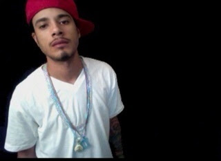 The Herbal Community: Dee Low- Im Out This World (mixtape)